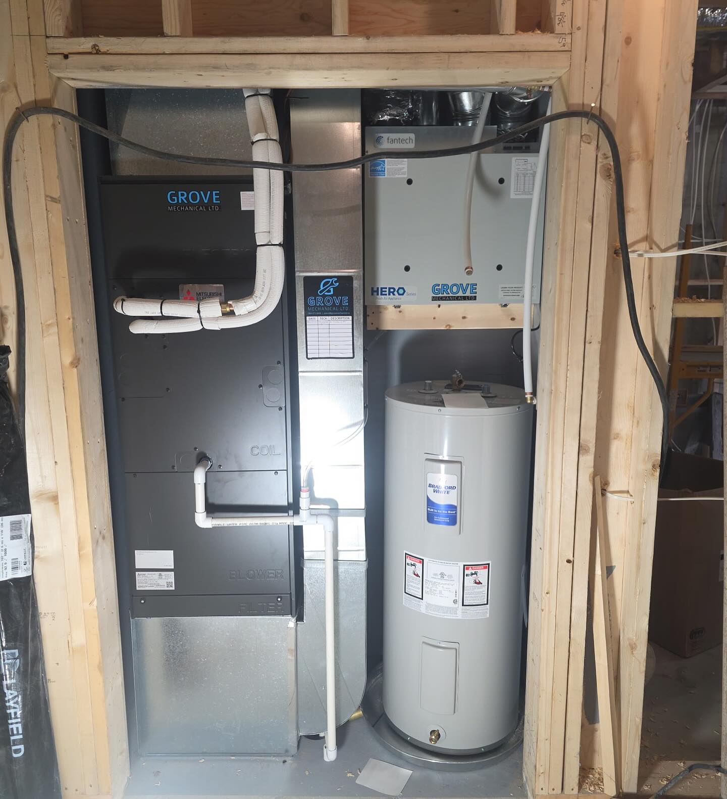 Mitsubishi Zuba + Fantech HRV installed in laneway home by Grove Mechanical